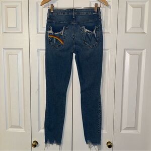 Mother high waisted looker ankle chew distressed ripped flay jean size 26/L28